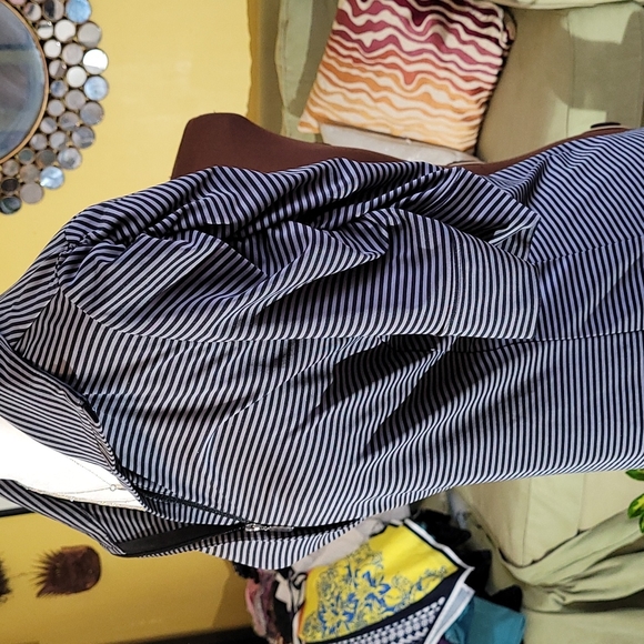 Nike Golf ⛳️ dri fit slim-forming polo. Stretchy. - Picture 4 of 12